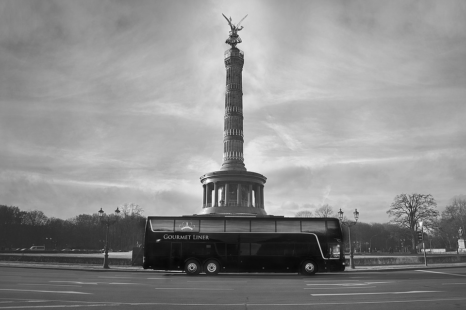 Zur News: Berliner Startup erschafft mobile Eventlocation
