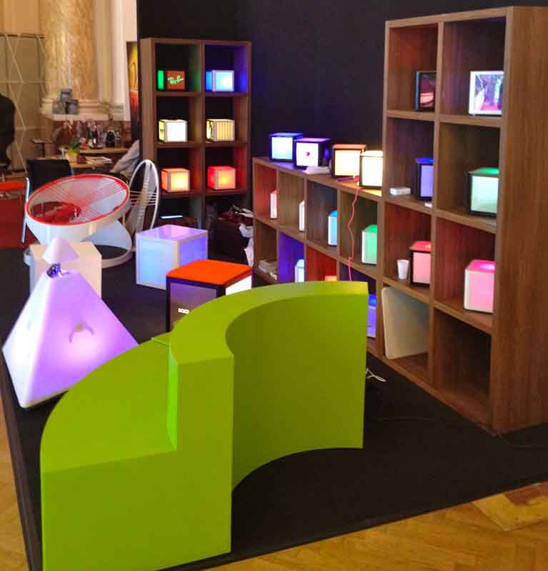 Zur News: DeLight-LED präsentierte Tischleuchte Kroom