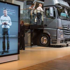 Zur News: VOK DAMS unterstützt Daimler Trucks