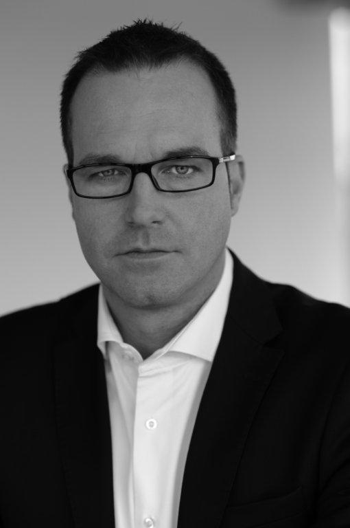 Zur News: DialogFeld erweitert Geschäftsführung