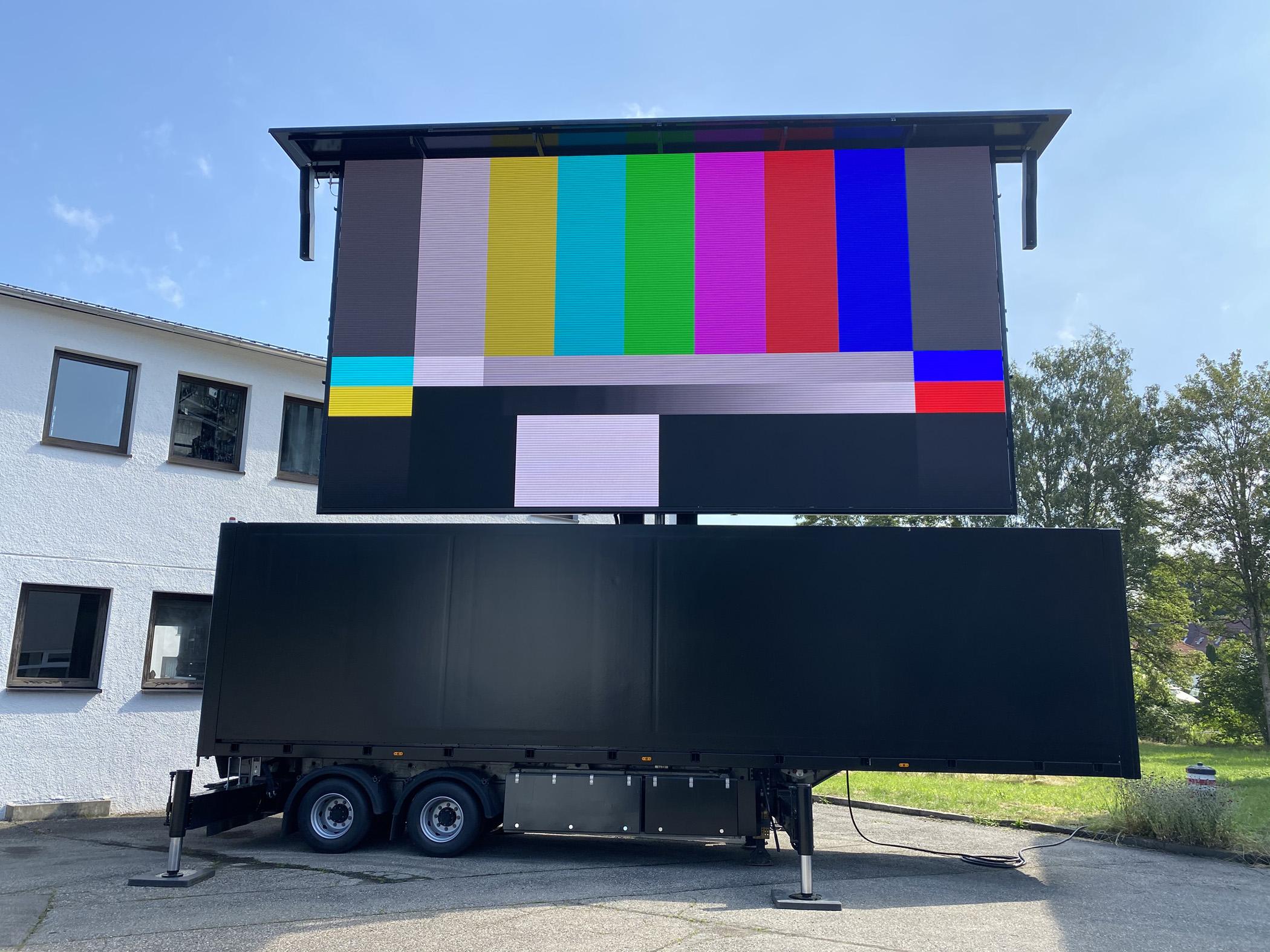 Zur News: Videotechnik Bär Rent Event Tec führen LED-Truck ein