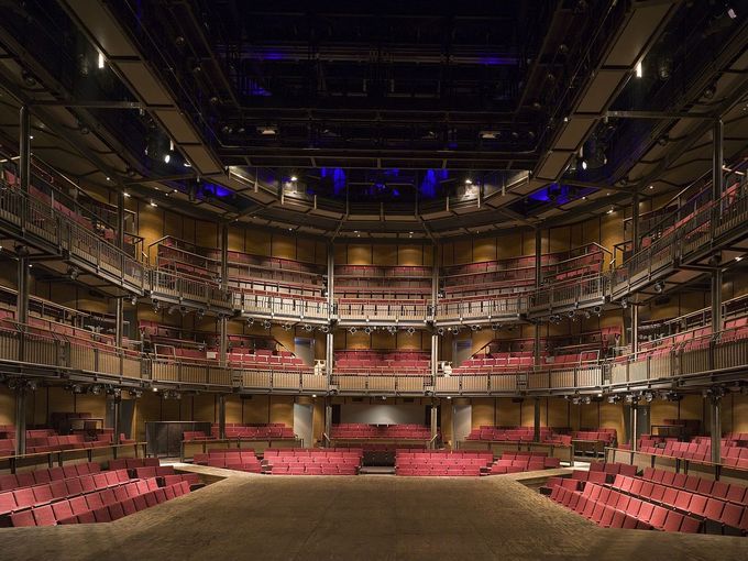 Zur News: Stammplatz für Artist und Bolero im Ensemble der Royal Shakespeare Company