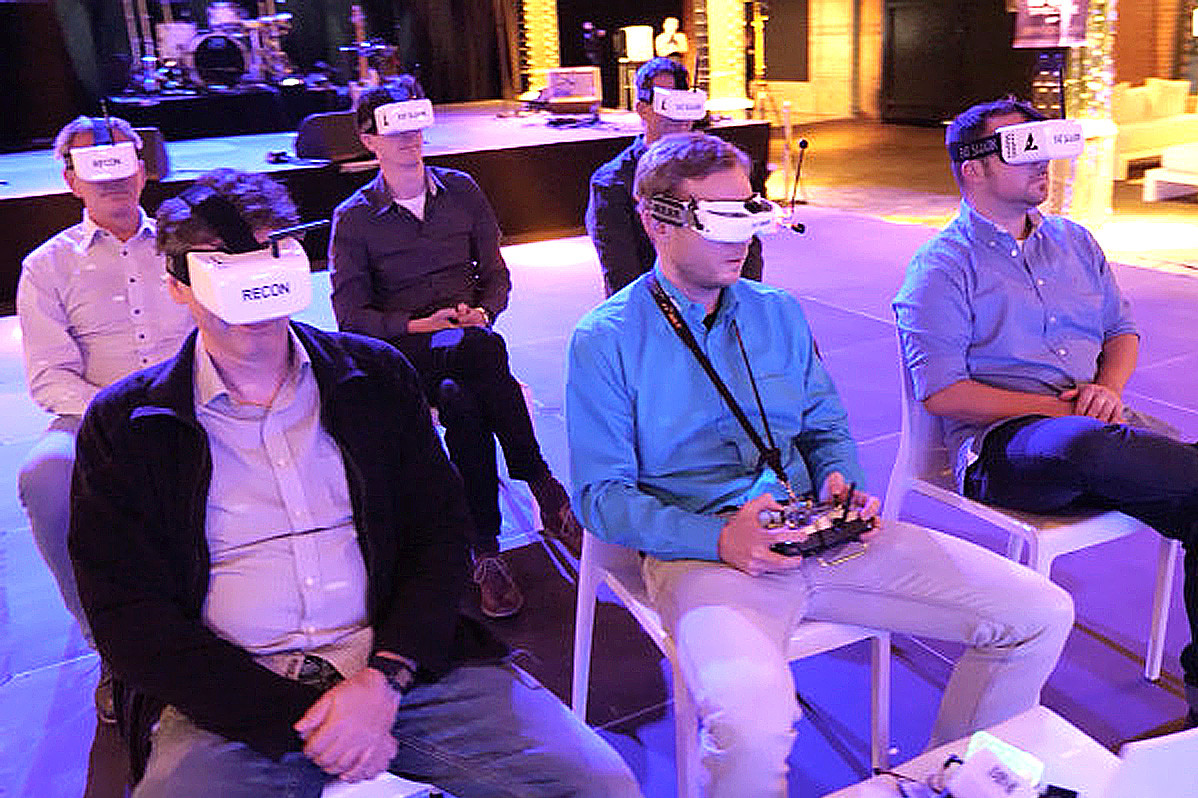 Zur News: FPV-Fliegen: Teamevents aus der Drohnenperspektive