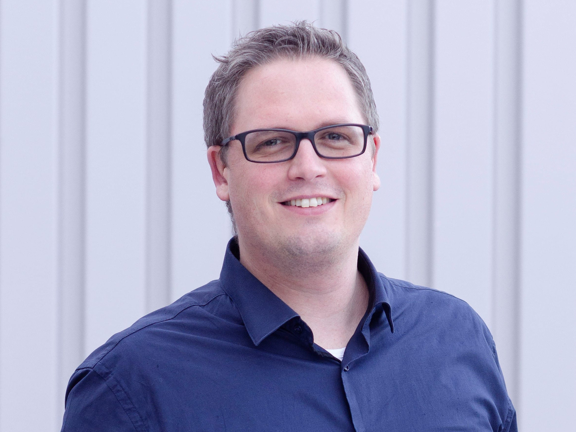 Zur News: Philipp Reuther treibt Digitalisierungsprozess bei mac als stellvertretender IT-Leiter voran