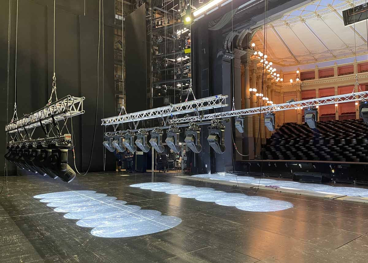 Zur News: Live im TV: „Der fliegende Holländer“ hebt in Bayreuth ab – auch Dank Premium-Lichttechnik von ETC