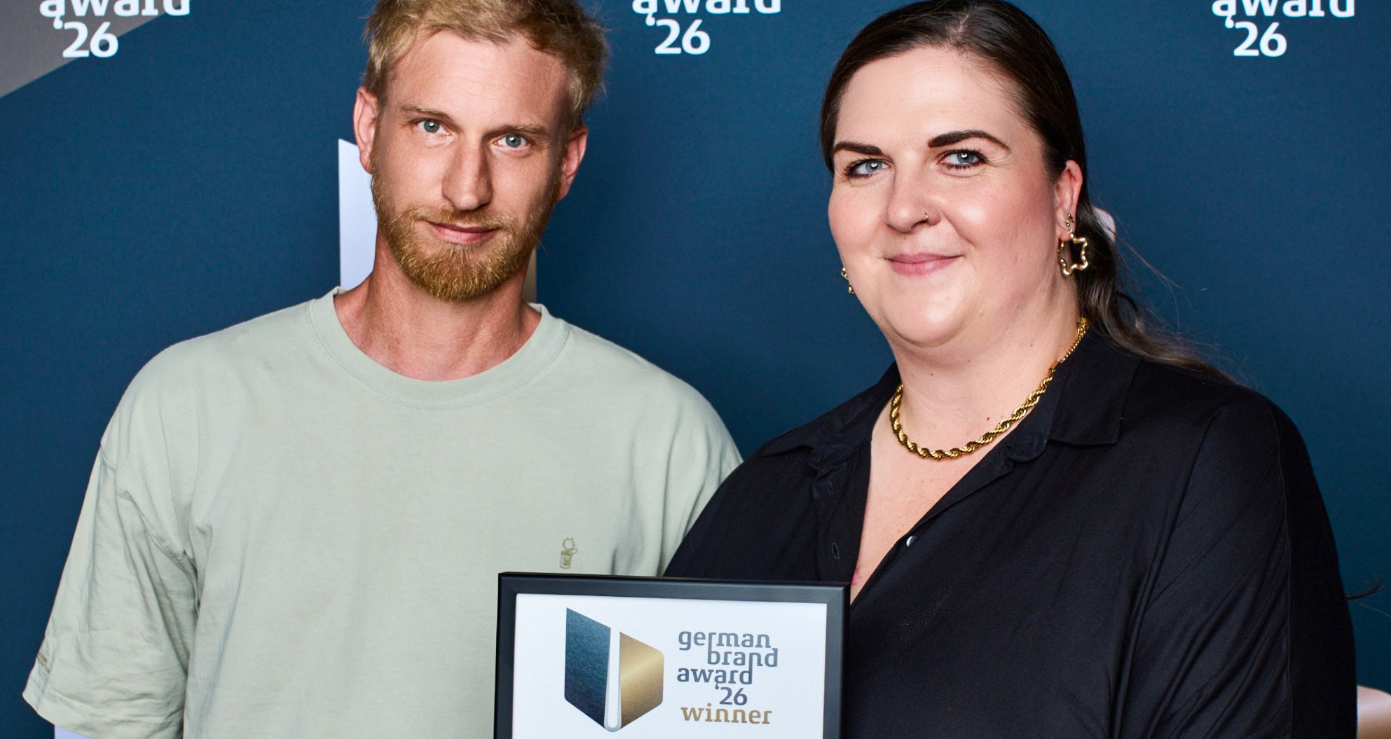 Zur News: Vogelsänger Studios und Apollo Optik mit German Brand Award ausgezeichnet