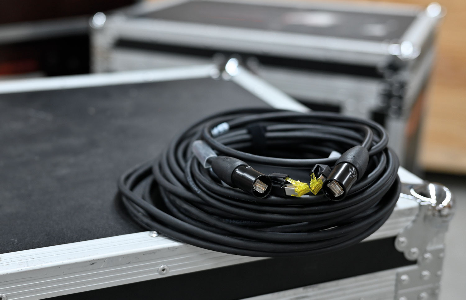 Zur News: HELU präsentiert neue CAT 7-Leitung mit robustem und flexiblem PUR-Mantel