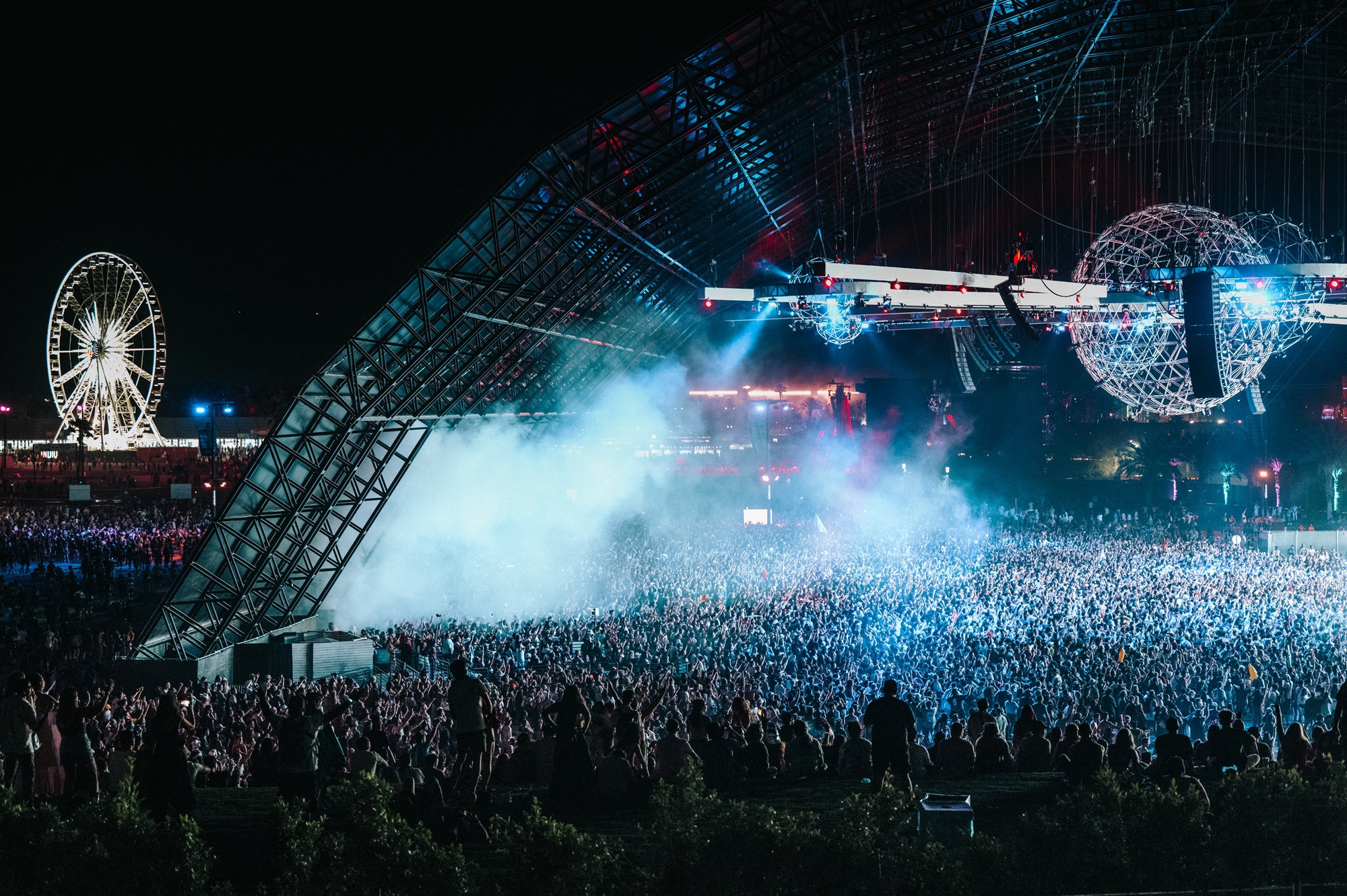 Zur News: Über 1.300 ELATION Scheinwerfer lassen Coachella 2024 strahlen
