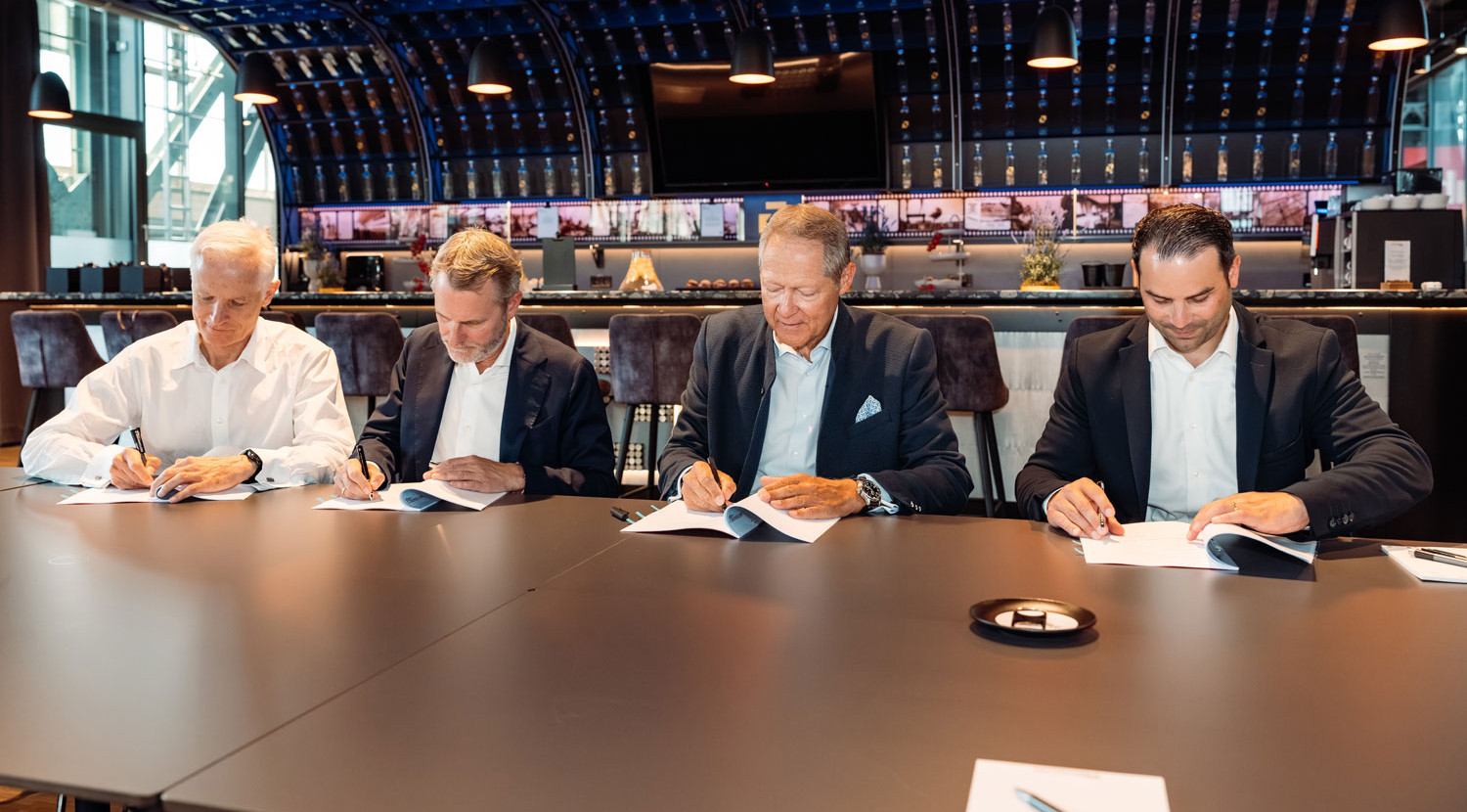Zur News: Allianz und Motorworld verlängern erfolgreiche Partnerschaft